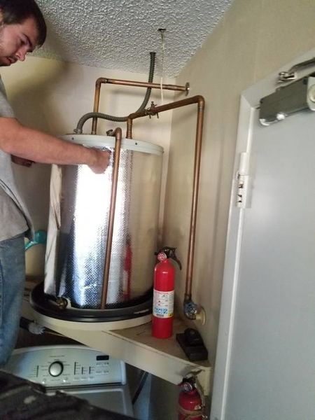 Installing Water Heater Wrap/Water Heater Insulation in New Port Richey, FL (1)